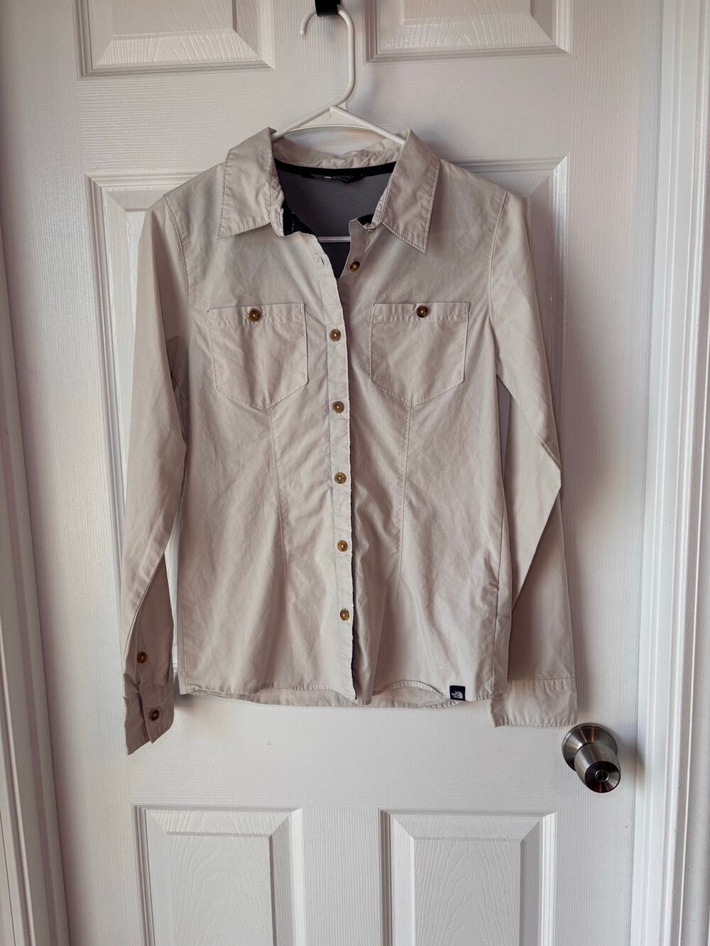 The North Face Women’s XS Beige Long Sleeve Button-Up Hiking Shirt